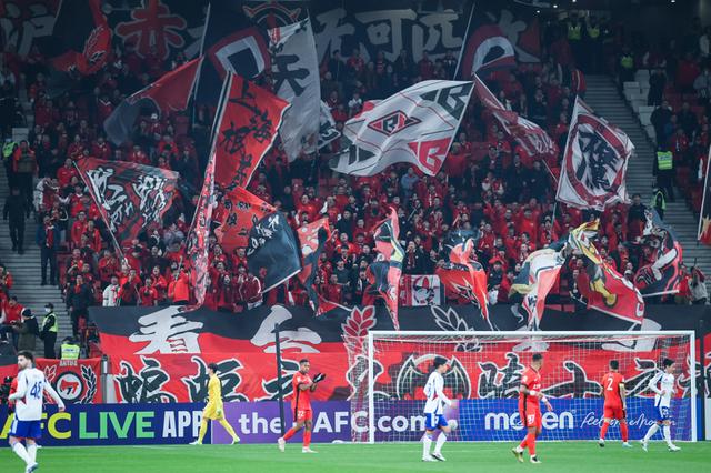 包含集结日上海海港备战意甲，主帅复盘细节曝光，悬念犹存，赛季目标并未改变的词条